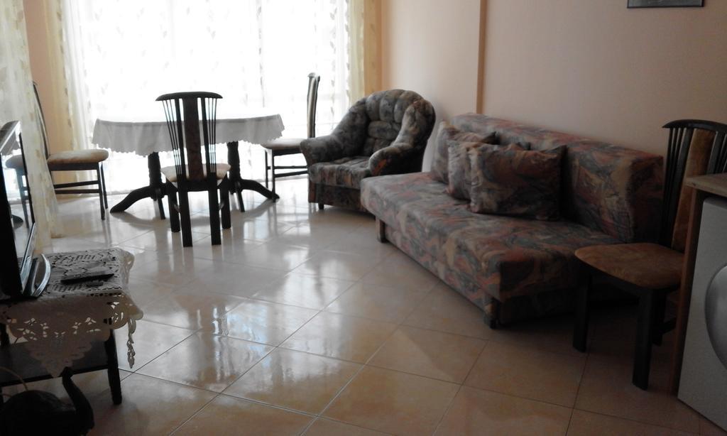 Apartments Sea Sounds Pomorie Ngoại thất bức ảnh